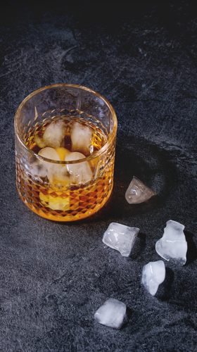 glass-of-whiskey-Z4ANJ5E
